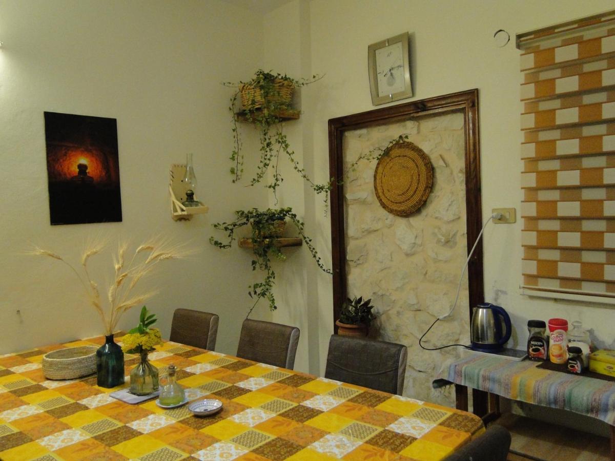 Gadara Rent Room Umm Qays Εξωτερικό φωτογραφία